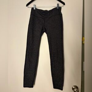 Athleta Black Textured Pattern Leggings